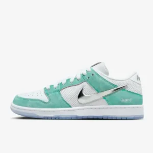 Nike Dunk SB Low X April